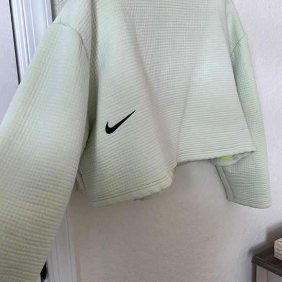 Nike Sportswear Tech Crop Sweatshirt Neon - Picture 2 of 6